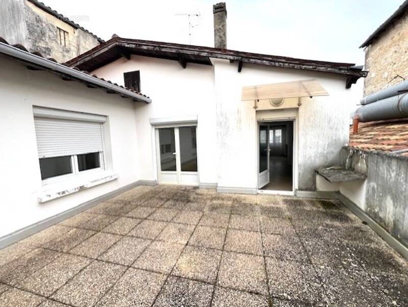 Appartement à PONS