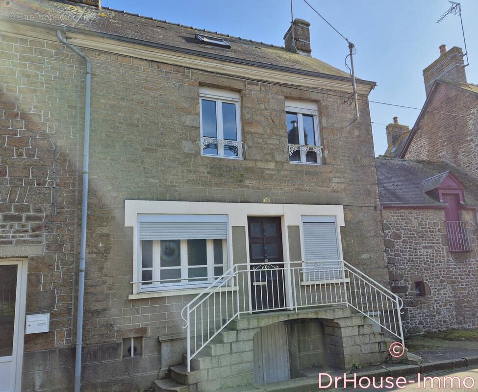 Maison à GORRON