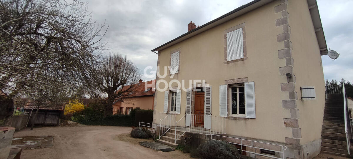 Maison à AUTUN