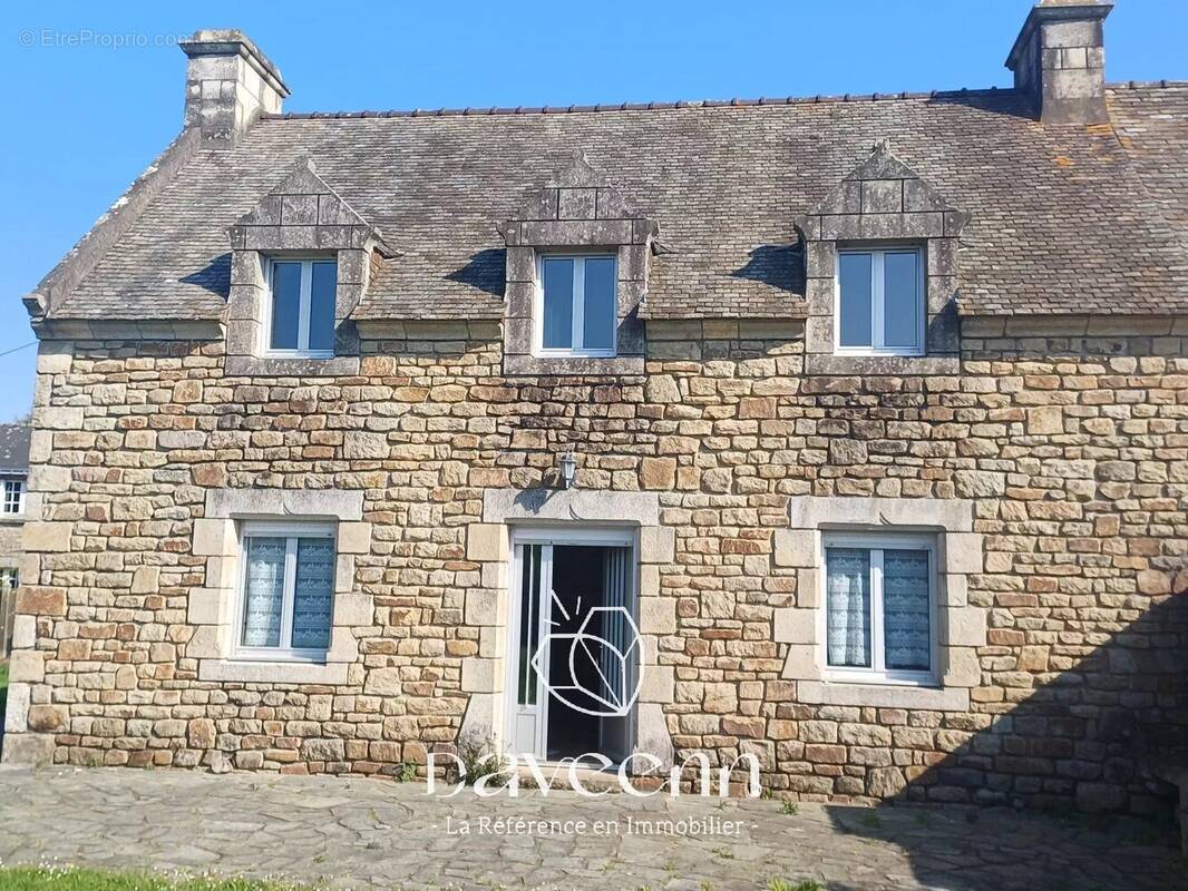 Maison à PLOEMEL