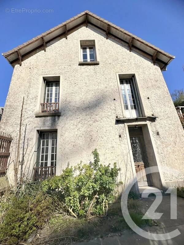 Maison à MONTIGNY-LES-CORMEILLES