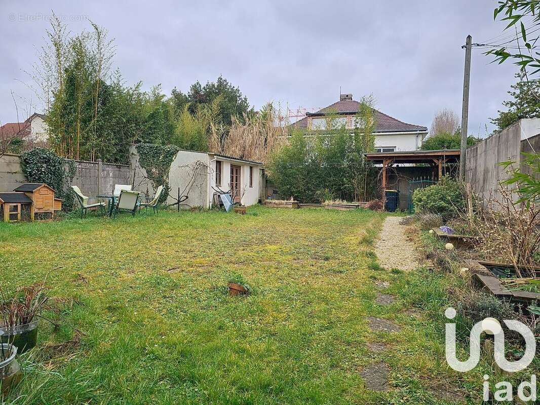 Photo 2 - Maison à SAINT-MAUR-DES-FOSSES