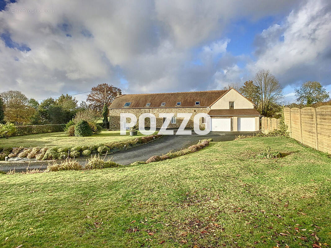 Maison à VASSY
