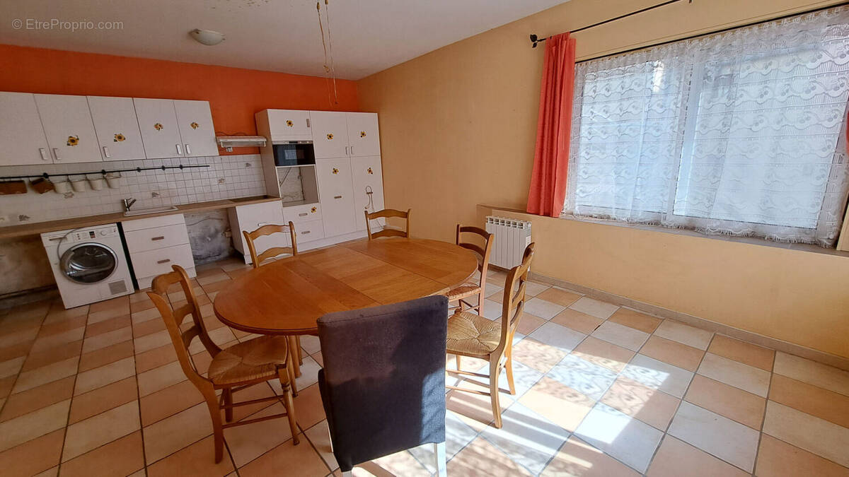 Maison à MALAUCENE