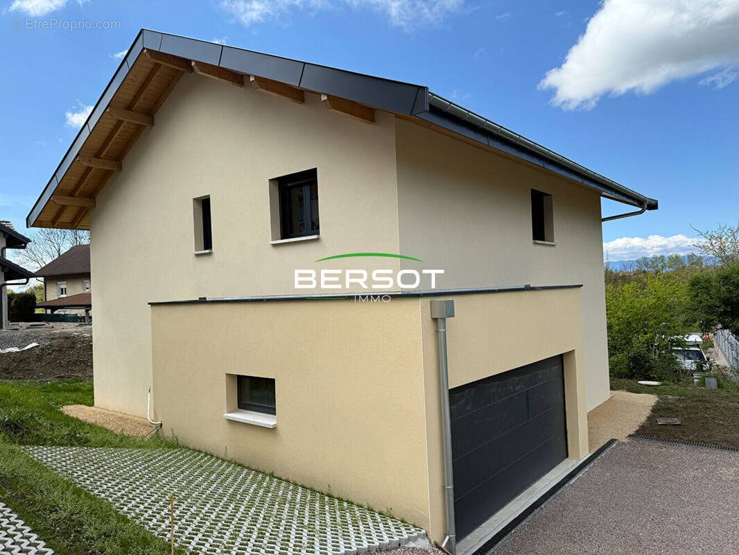Maison à MACHILLY