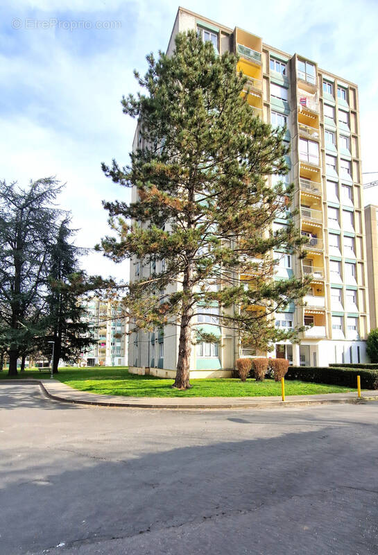 Appartement à COGNIN