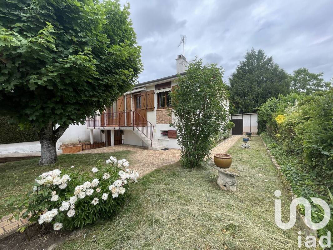 Photo 1 - Maison à SAINT-GERMAIN-DU-PUY