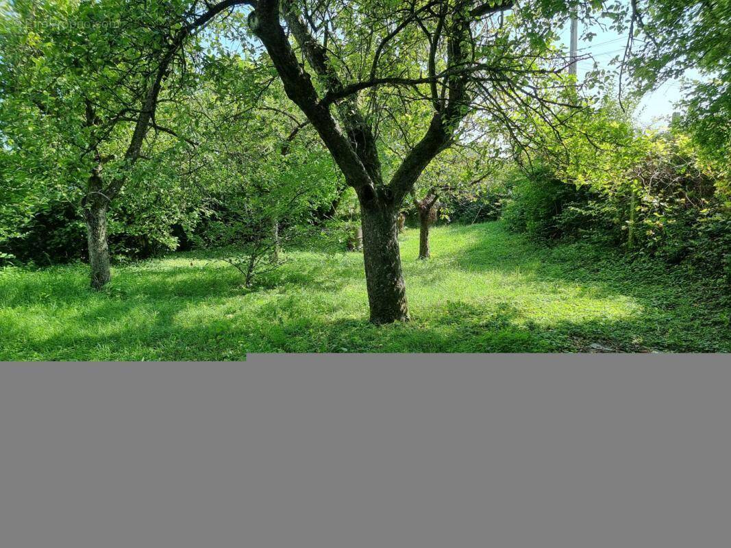 Terrain à ROMILLY-SUR-SEINE