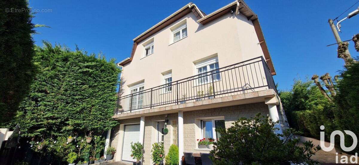 Photo 1 - Maison à VILLIERS-SUR-MARNE