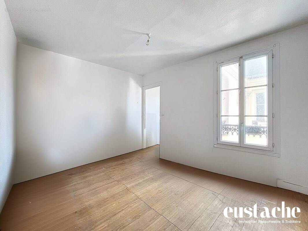 Appartement à PARIS-19E
