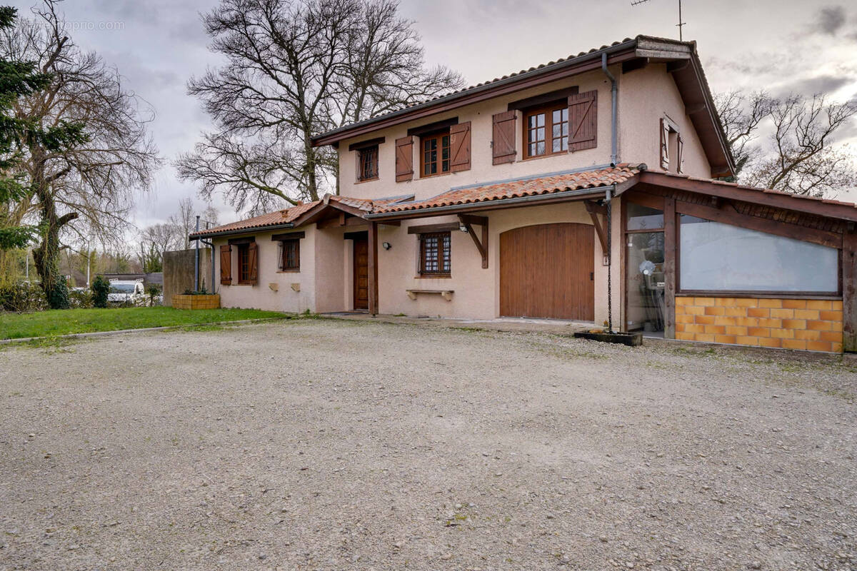 Maison à LE TAILLAN-MEDOC