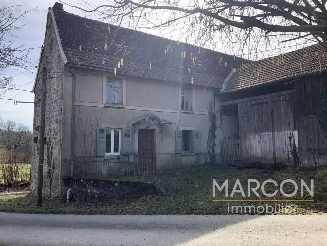 Maison à VALLIERE