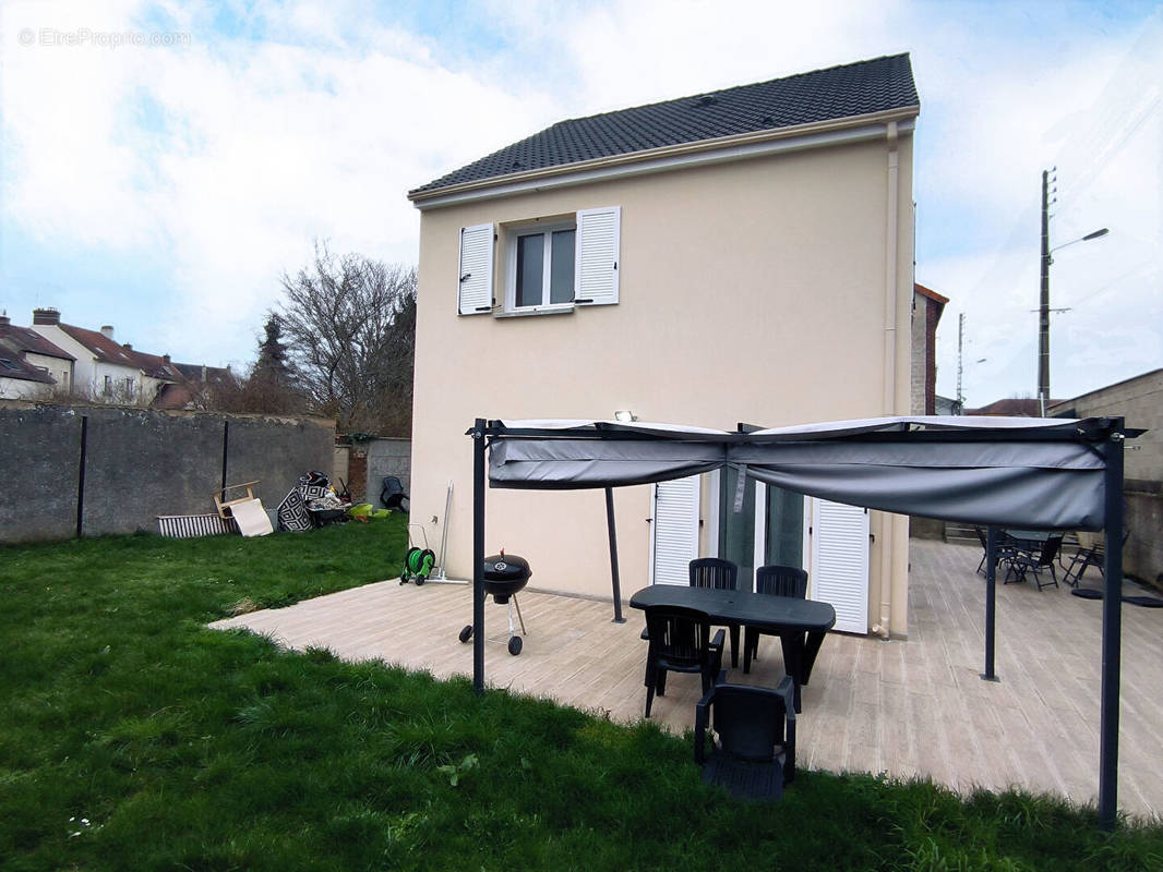 Maison à BEAUMONT-SUR-OISE