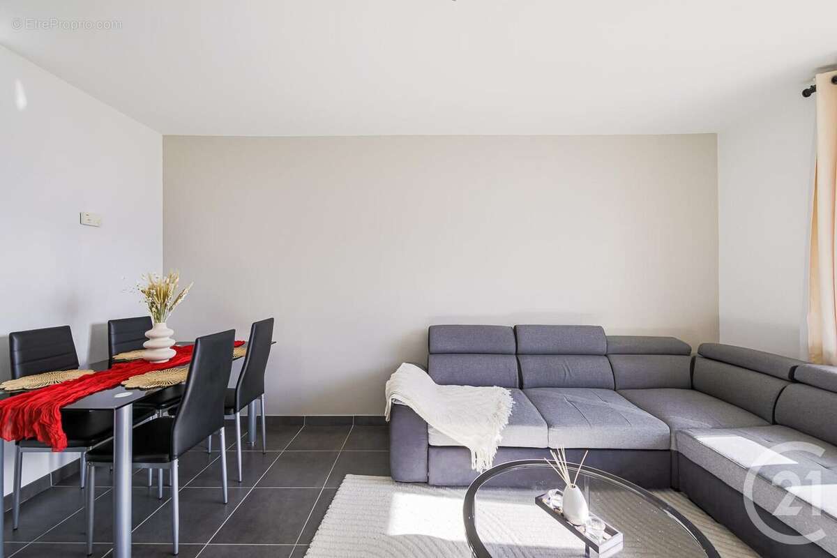 Appartement à LE PONT-DE-CLAIX