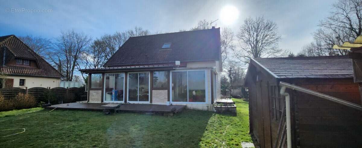 Maison à GREGES