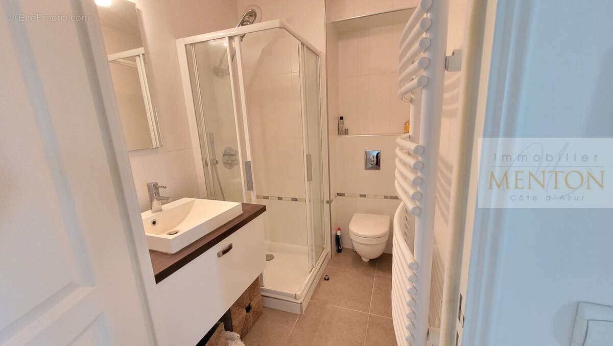 Appartement à ROQUEBRUNE-CAP-MARTIN