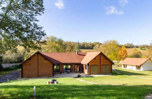 Maison à MAREIL-SUR-MAULDRE