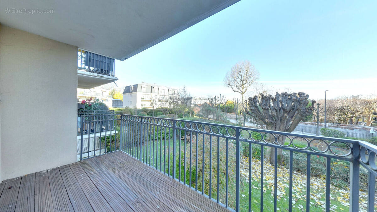 Appartement à THIAIS
