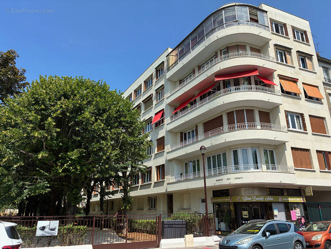 Appartement à ENGHIEN-LES-BAINS