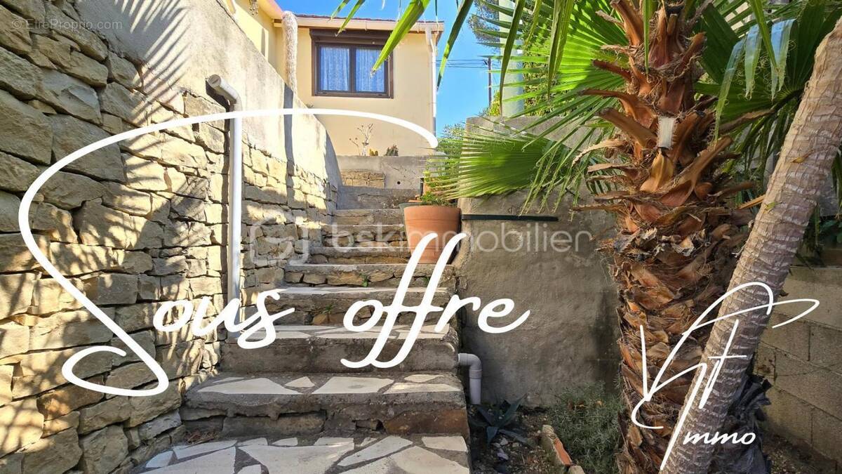 Maison à LE CASTELLET