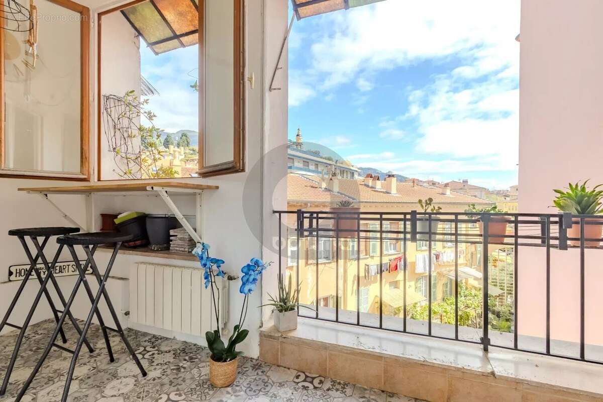 Appartement à MENTON