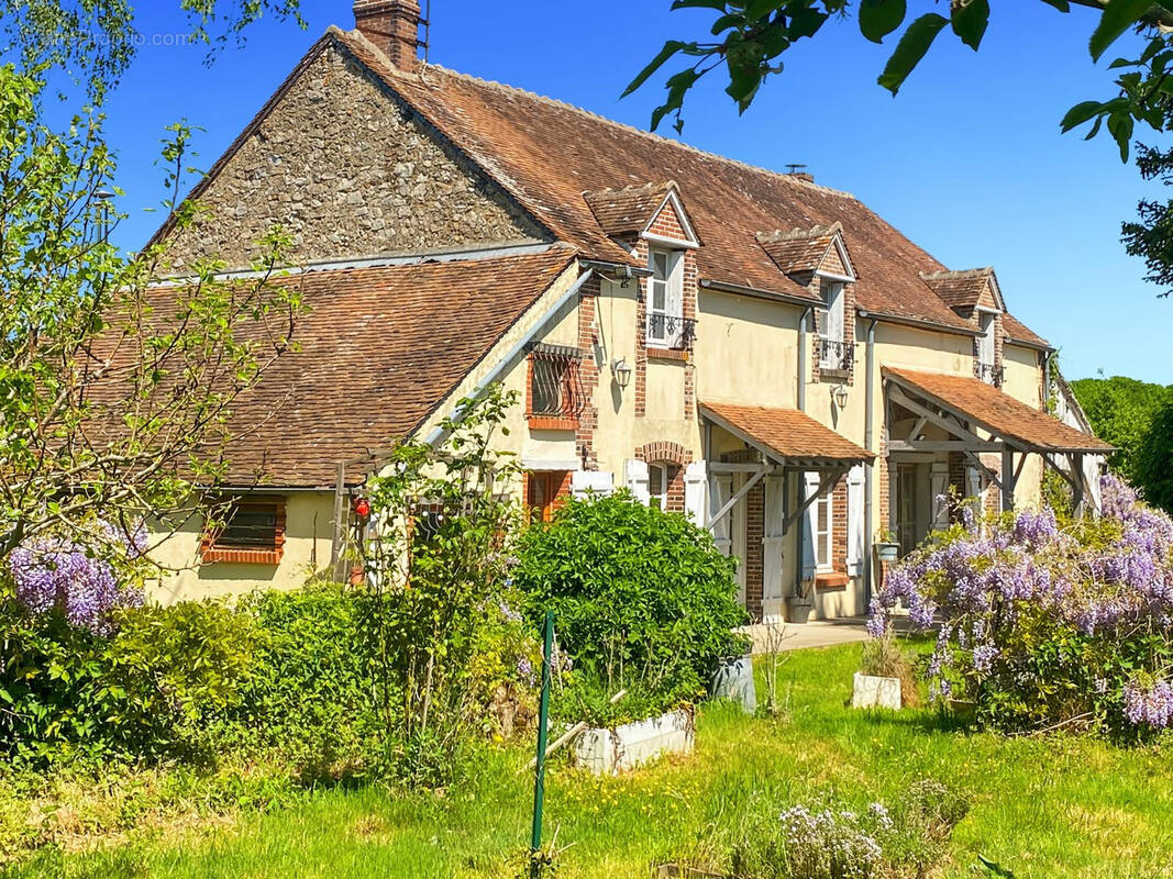 Maison à COURTENAY