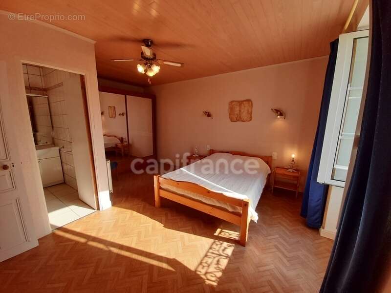 Maison à PLOMODIERN