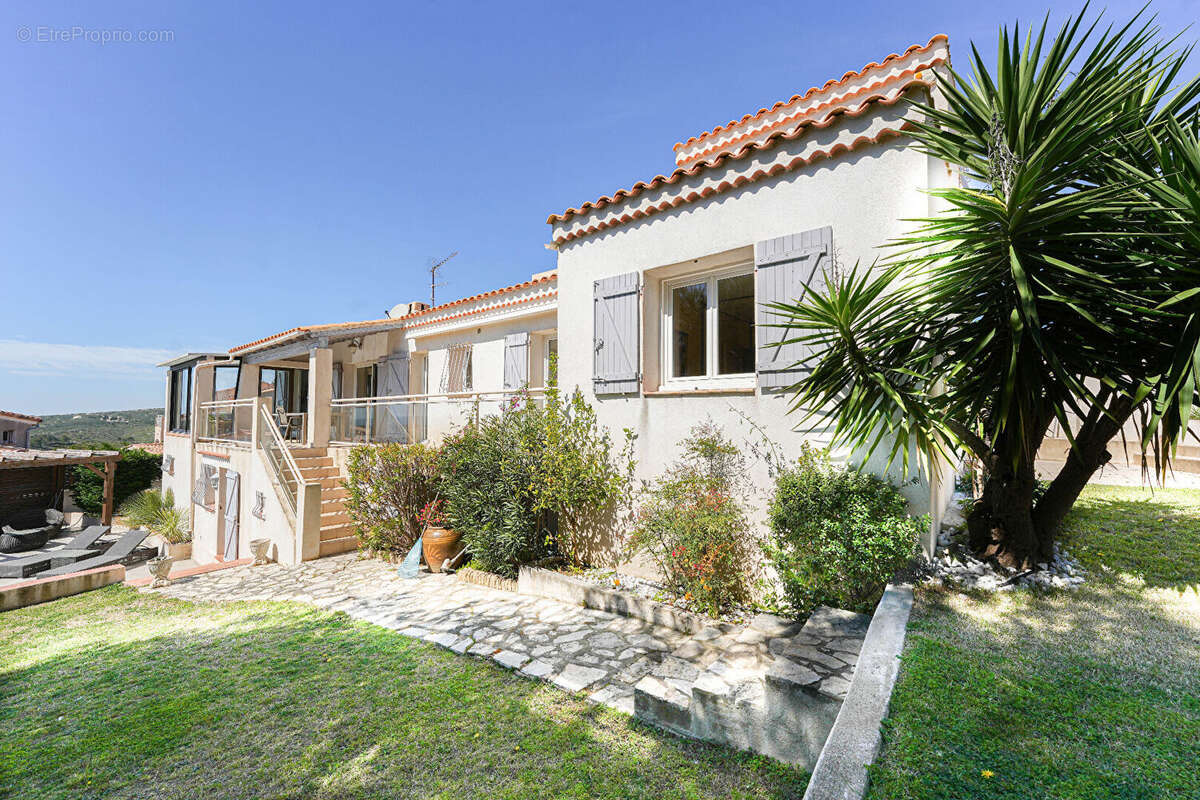 Maison à CARRY-LE-ROUET
