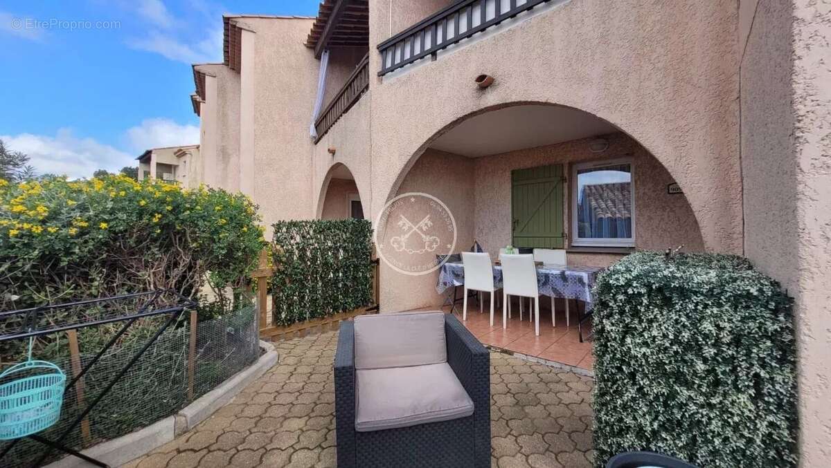 Appartement à ROQUEBRUNE-SUR-ARGENS