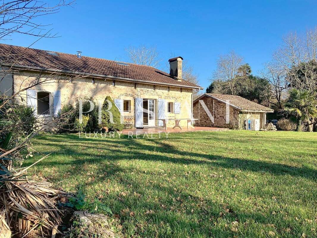 Maison à ORTHEVIELLE