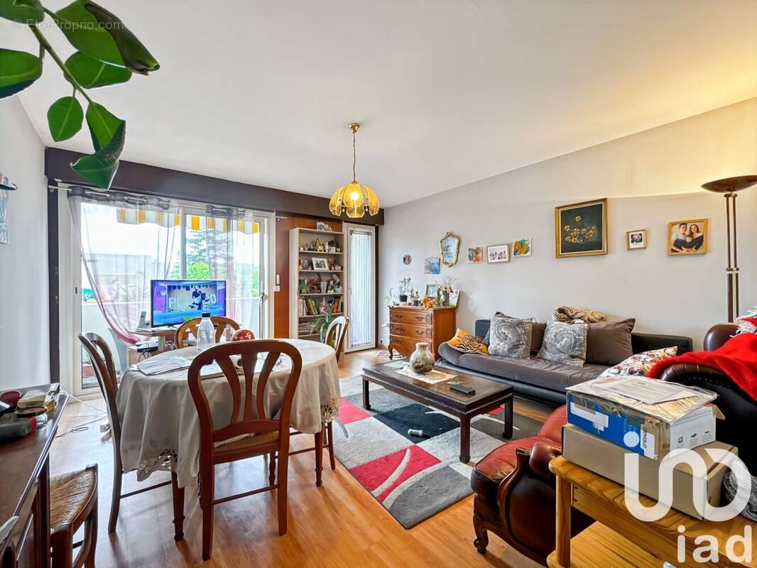 Photo 1 - Appartement à LAVAL