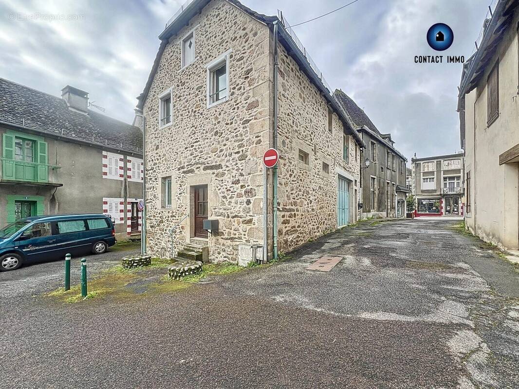 Maison à MONCEAUX-SUR-DORDOGNE