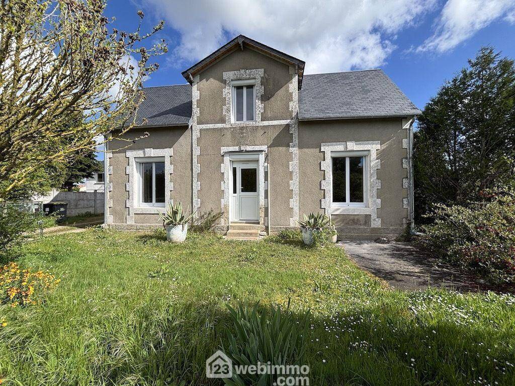 Construite en 1936, belle maison en pierre de style bordelais... - Maison à SAINT-GEORGES-LES-BAILLARGEAUX
