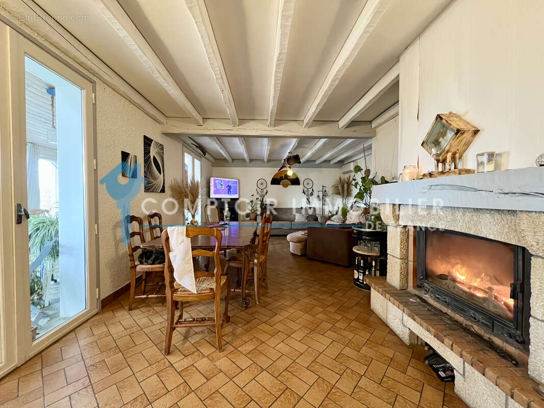 Maison à SAINT-PAUL-CAP-DE-JOUX