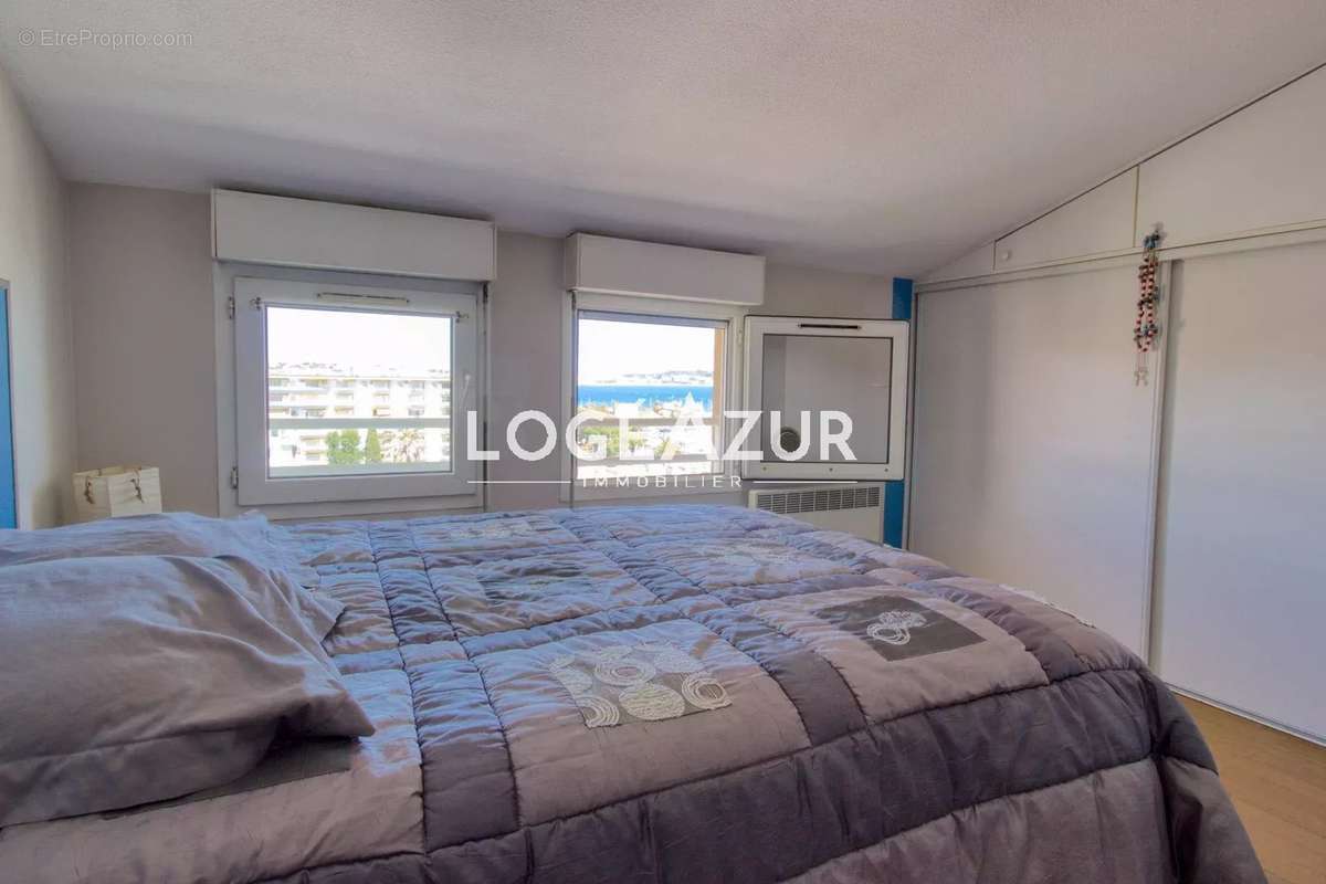 Appartement à VALLAURIS