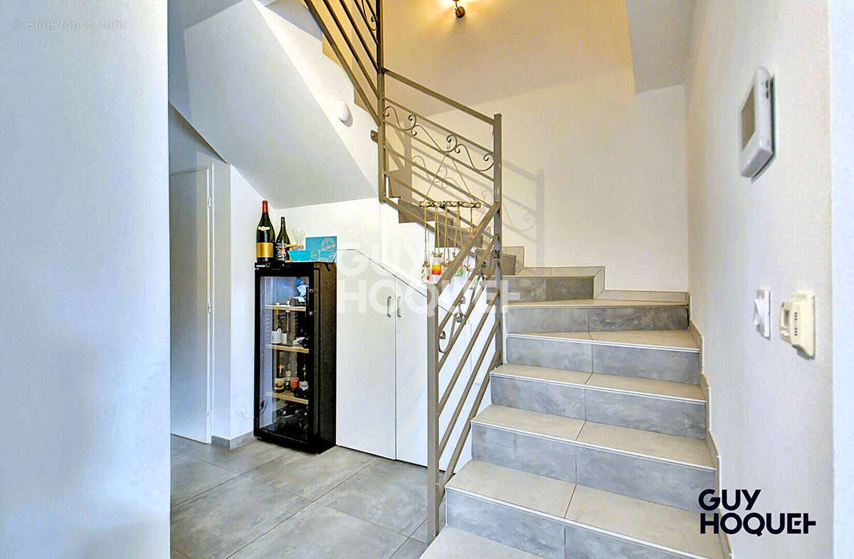 Maison à DECINES-CHARPIEU