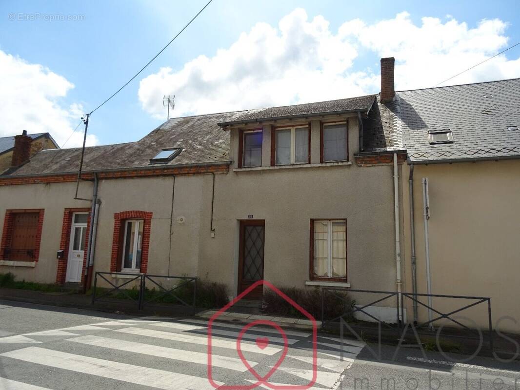 Maison à AUBIGNY-SUR-NERE