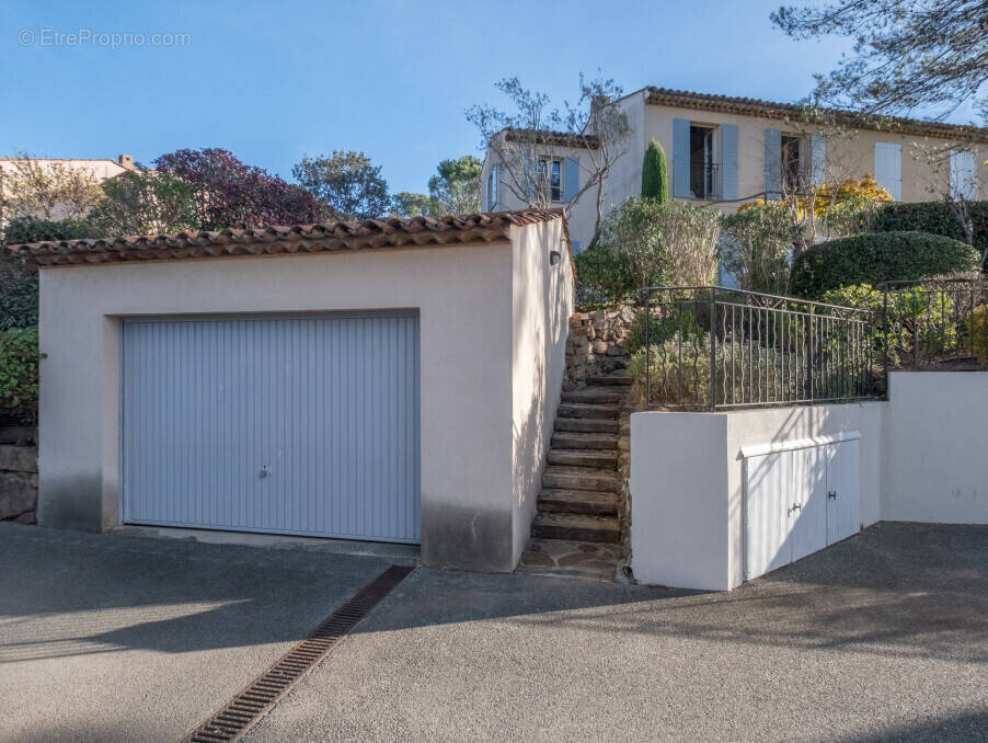 Maison à LA MOTTE