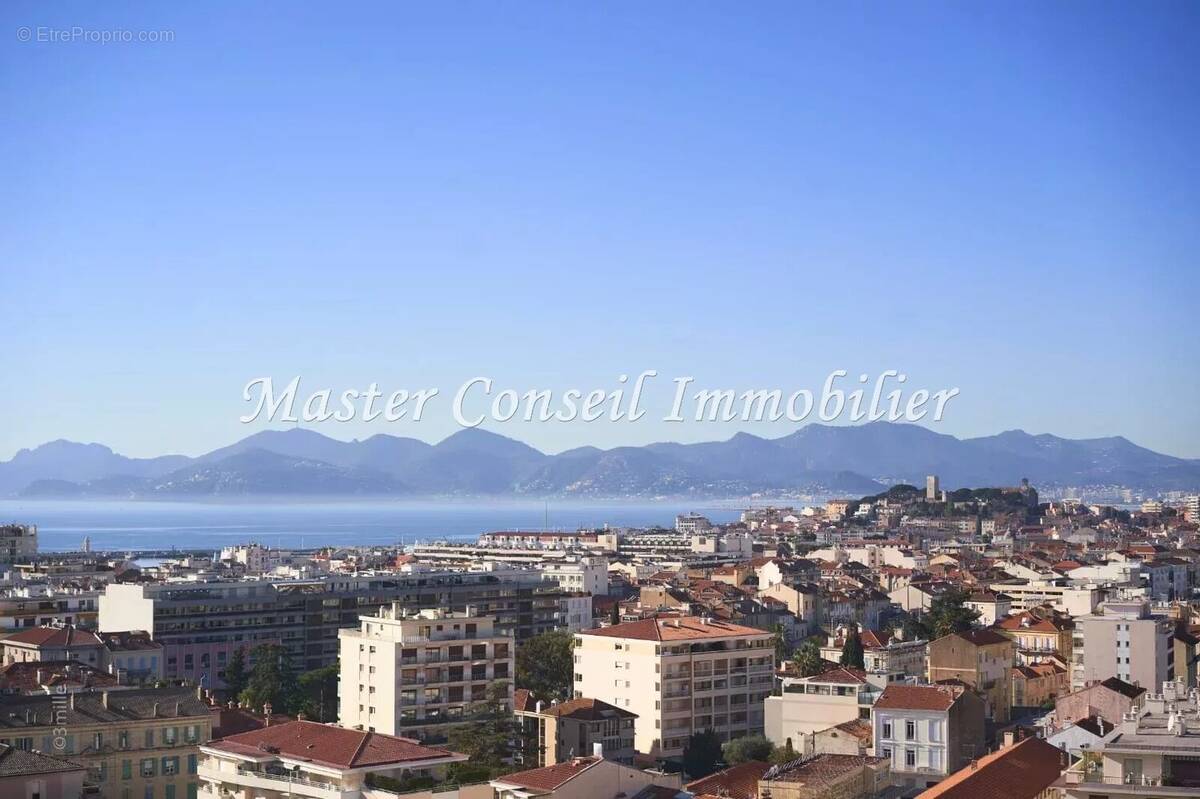 Appartement à CANNES
