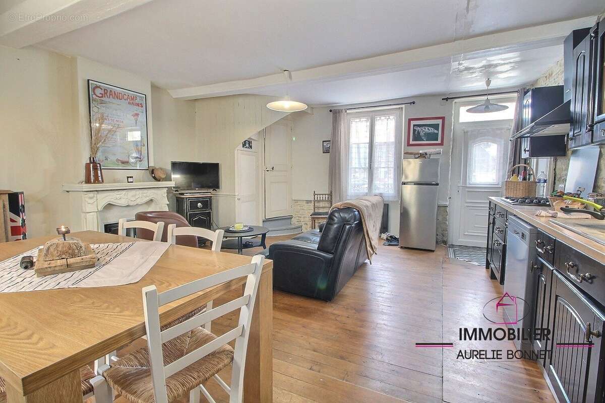 Maison à GRANDCAMP-MAISY
