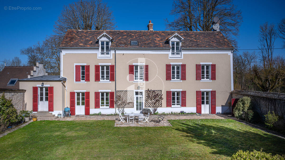 Maison à MORET-SUR-LOING