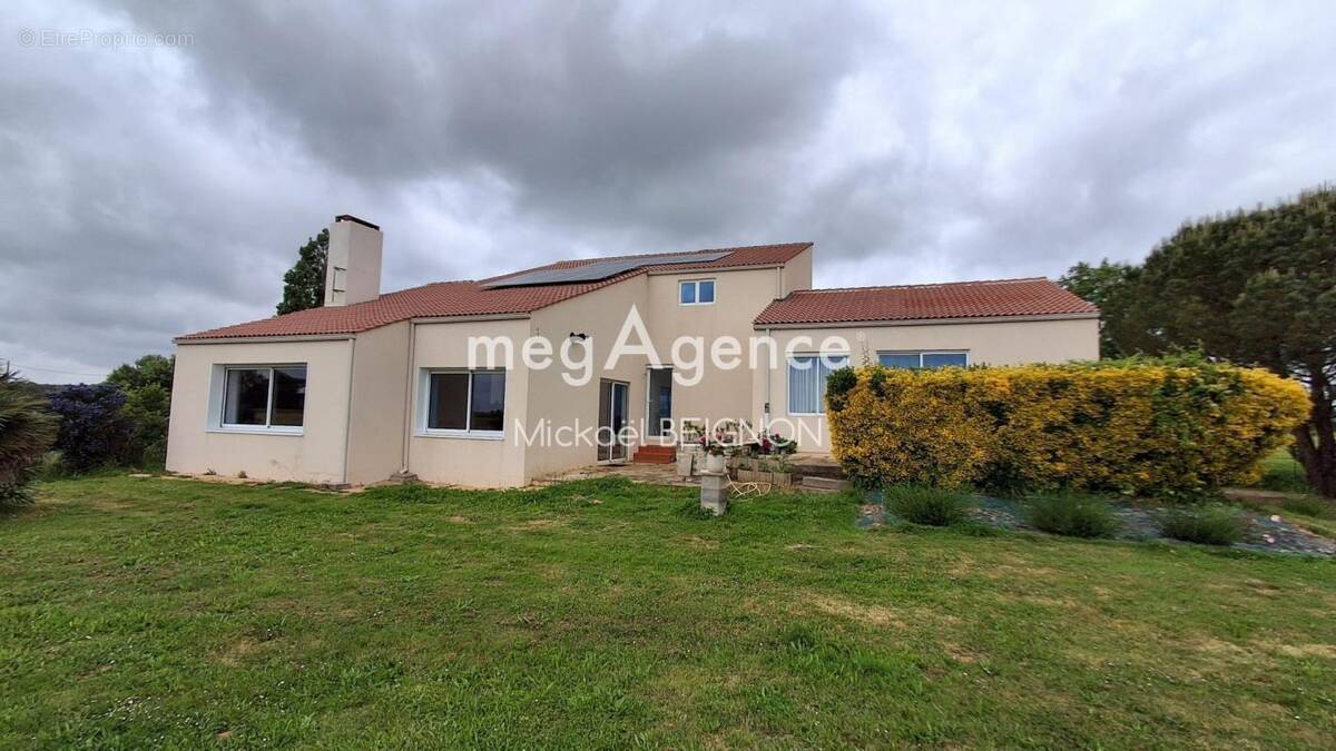 Maison à LA JONCHERE