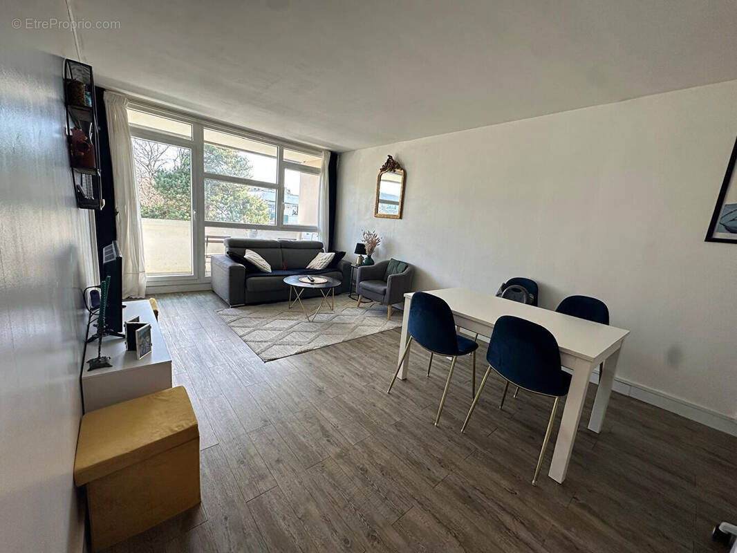 Appartement à YERRES