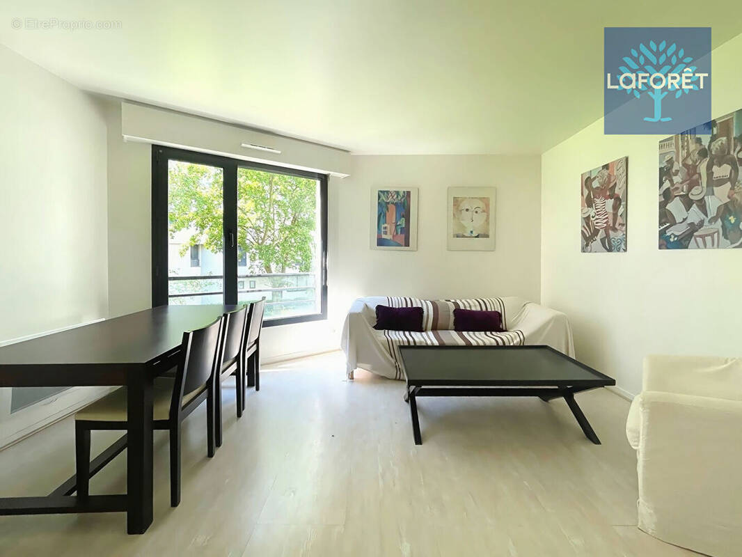 Appartement à PARIS-15E