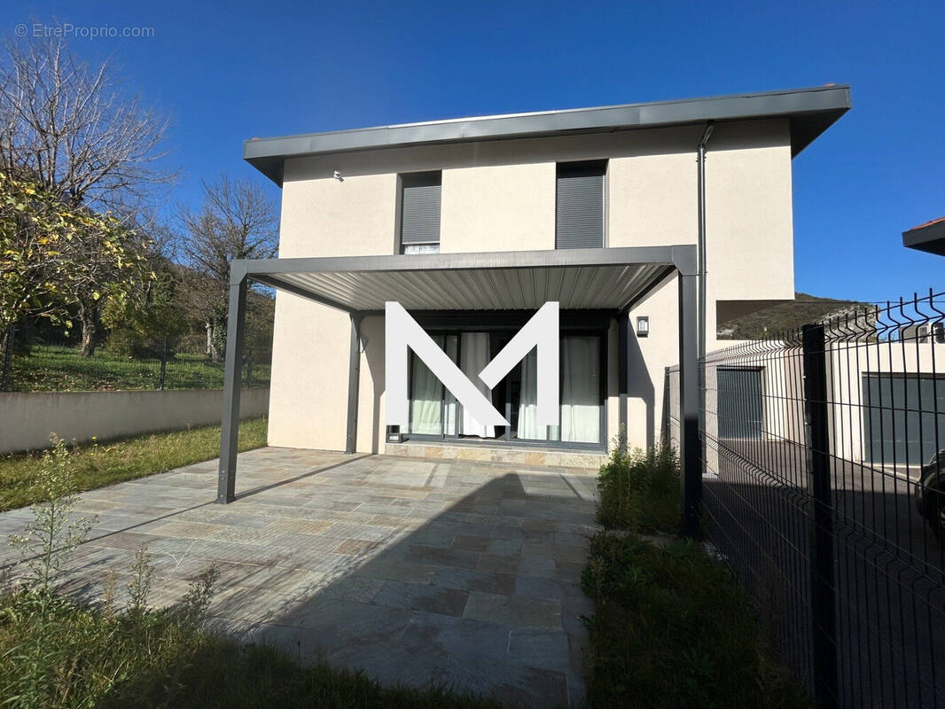 Maison à CLAIX