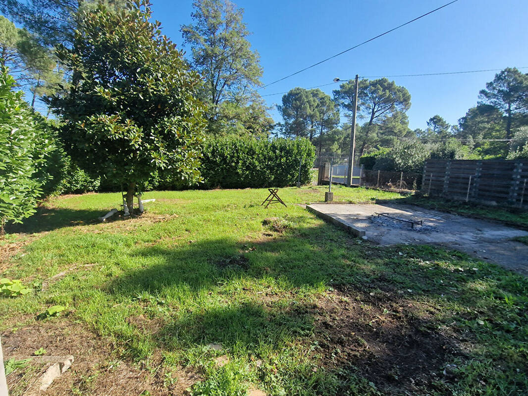 Terrain à MOLIERES-SUR-CEZE