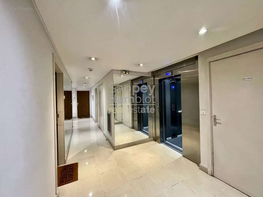 Appartement à SURESNES