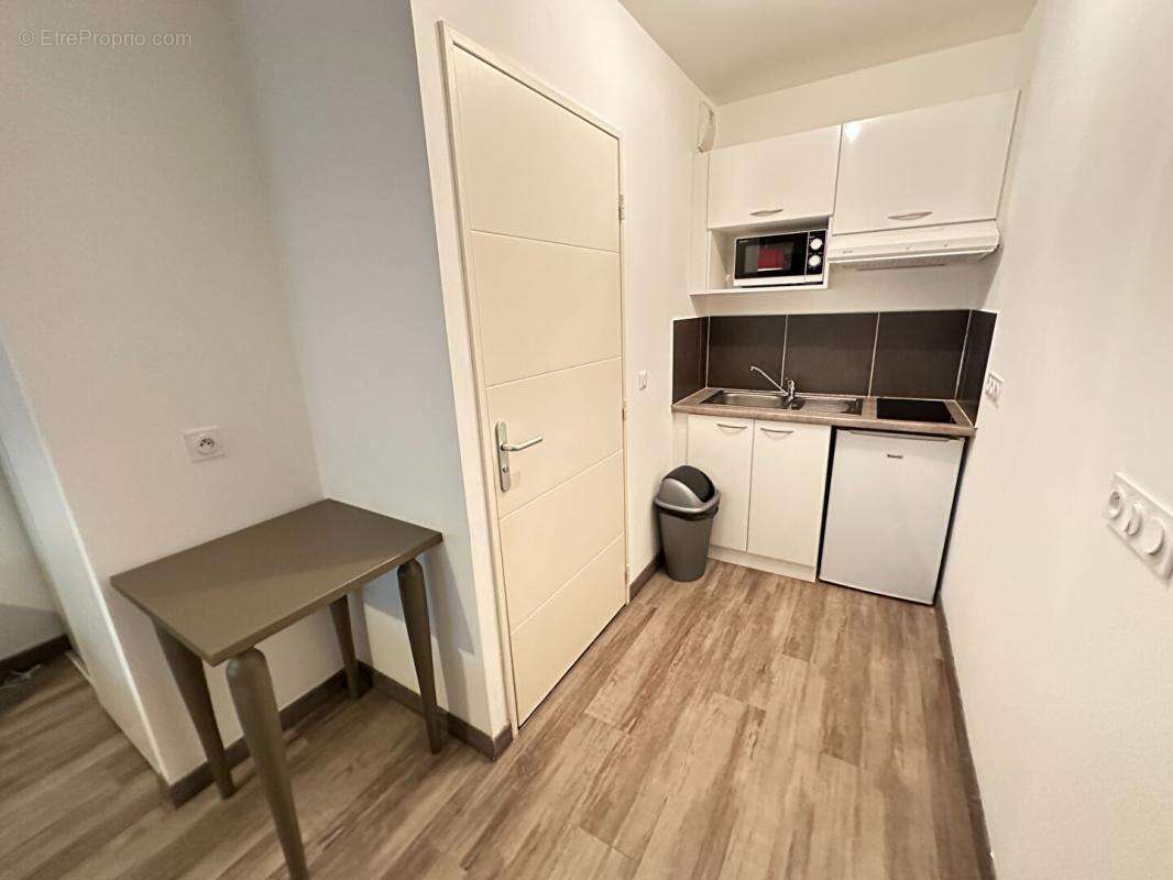 Appartement à EGUILLES