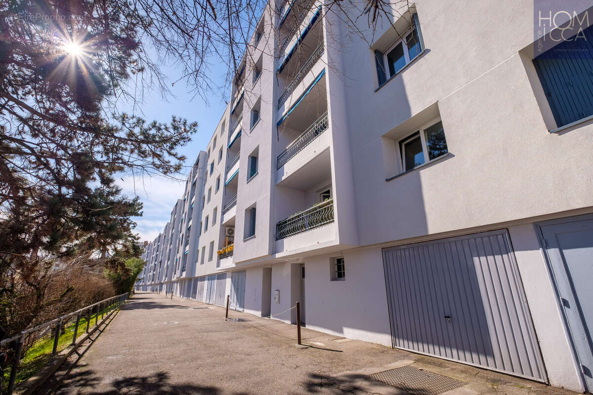 Appartement à LYON-9E