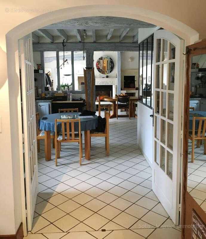 Maison à FONTAINEBLEAU